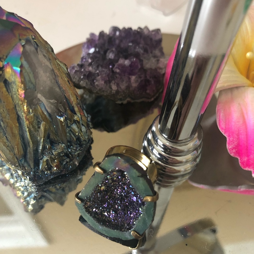 Beautiful Sparkly Gem Rock Ring - image 2